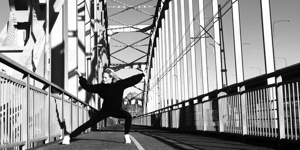 Dansare på bro